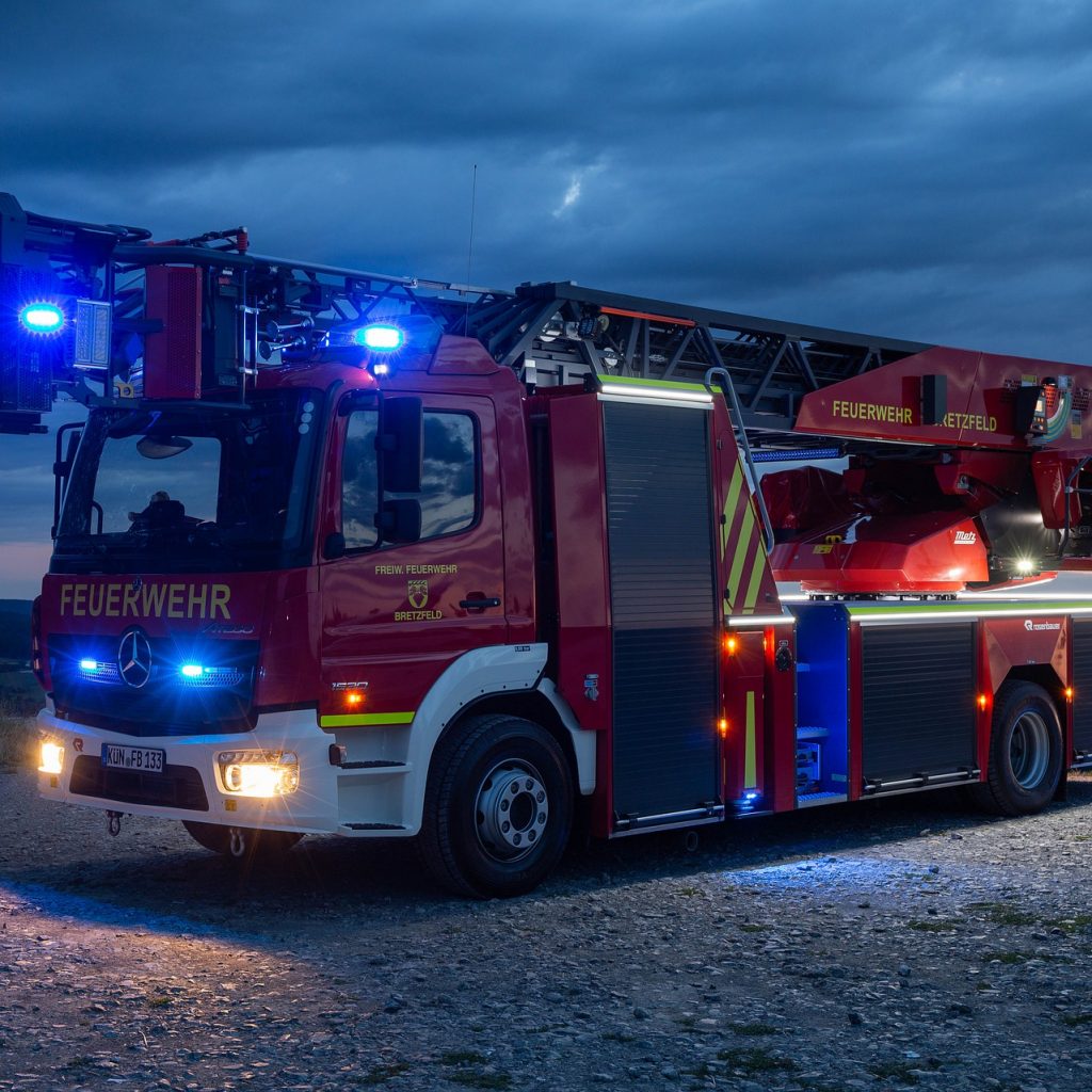 Einsatzfahrzeug der Feuerwehr Musterstadt